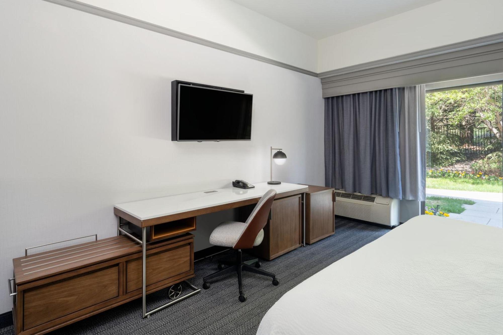 Courtyard By Marriott Colorado Springs South Hotel Eksteriør billede