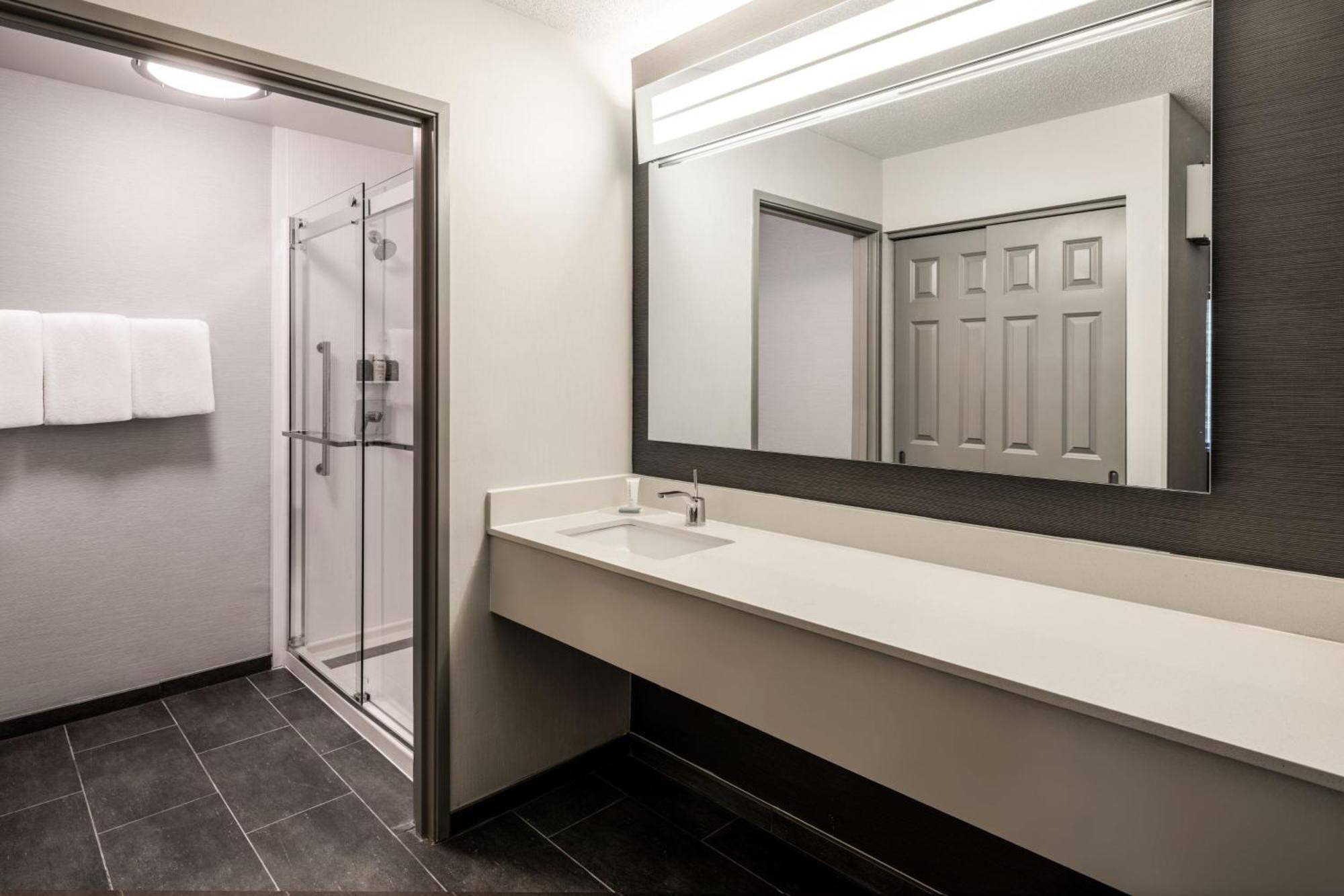 Courtyard By Marriott Colorado Springs South Hotel Eksteriør billede